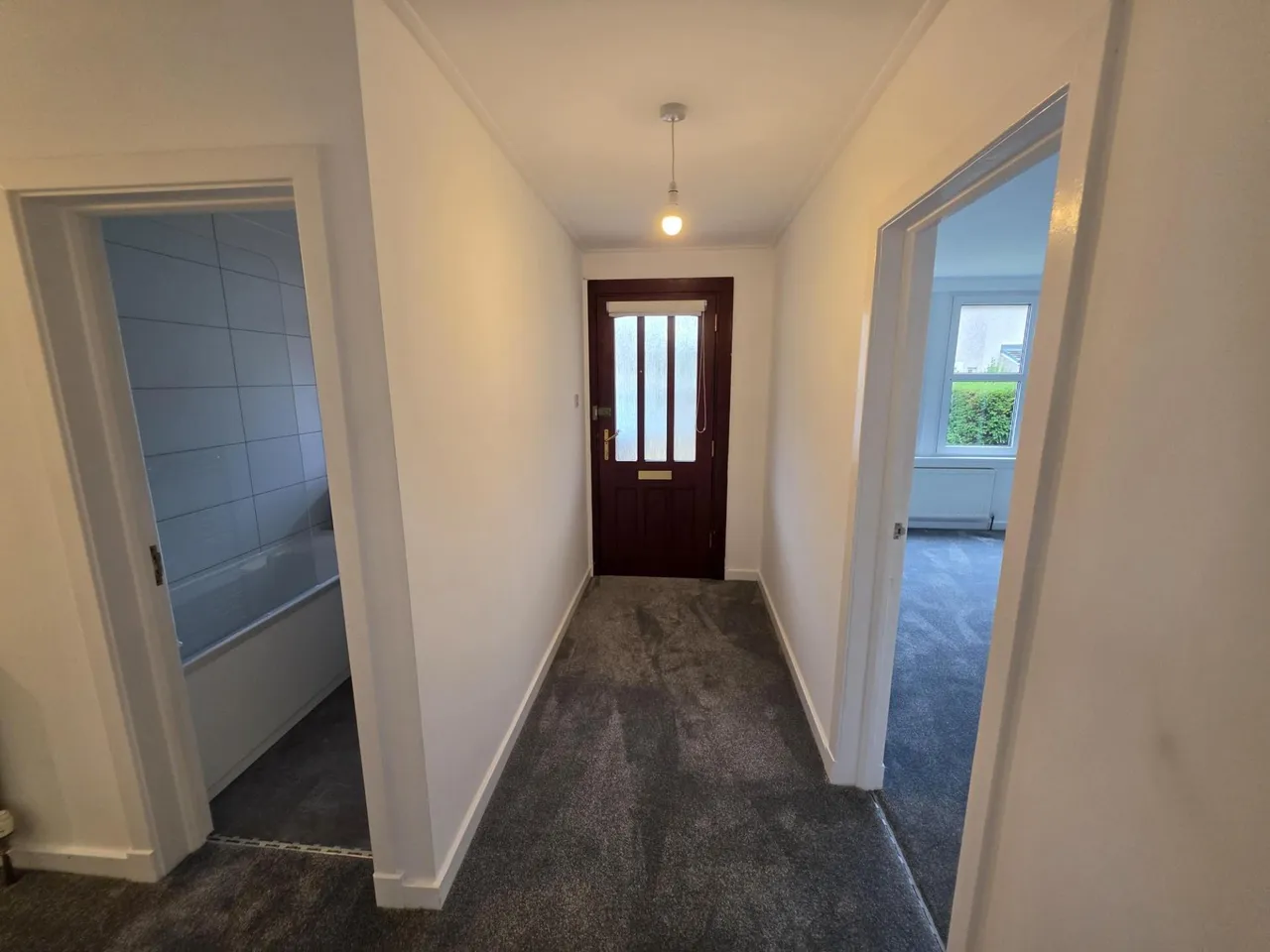 Windsor Crescent, Maddiston, FK2, photo 2