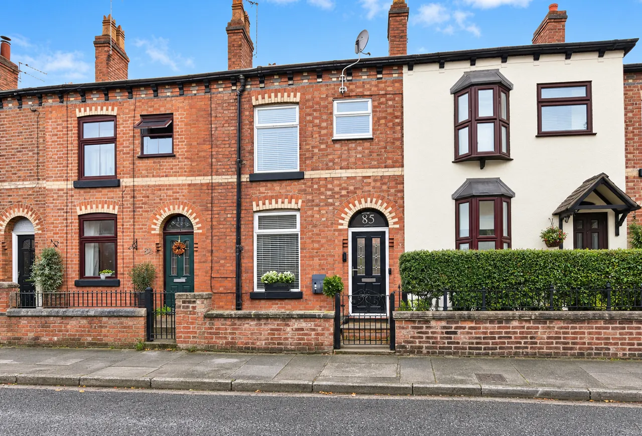 3 bed house for sale, Crompton Road, Macclesfield, SK11