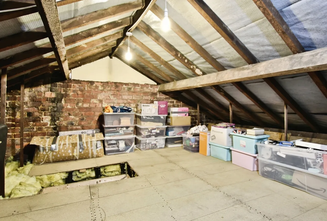 Crompton Road, Macclesfield, SK11, photo 13