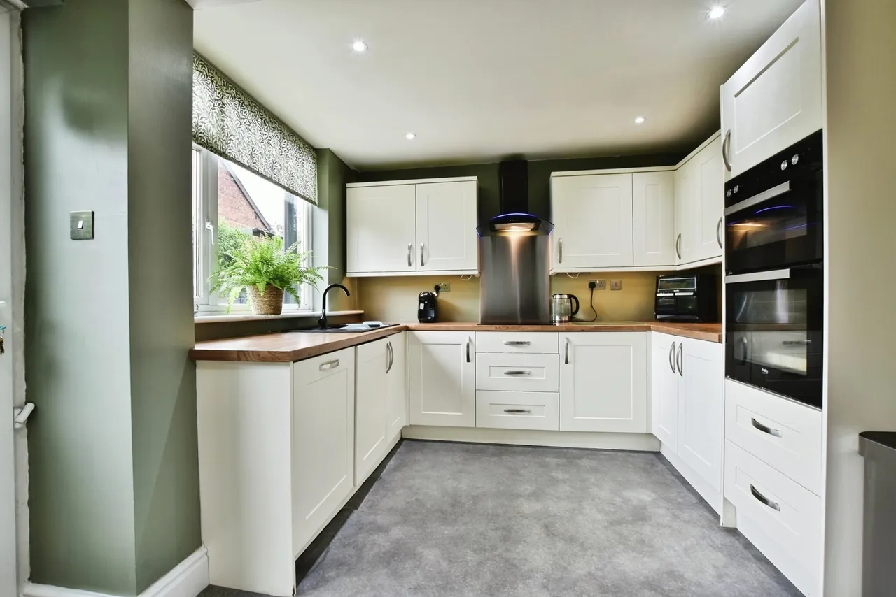 Crompton Road, Macclesfield, SK11, photo 5