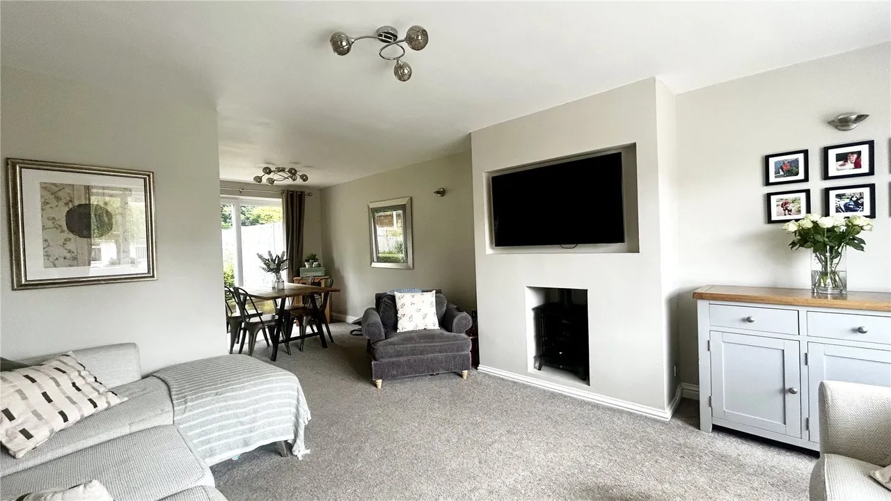 Pinewood Crescent, Heighington Village, DL5, photo 2