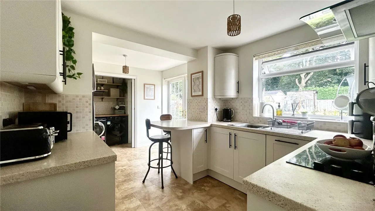 Pinewood Crescent, Heighington Village, DL5, photo 5