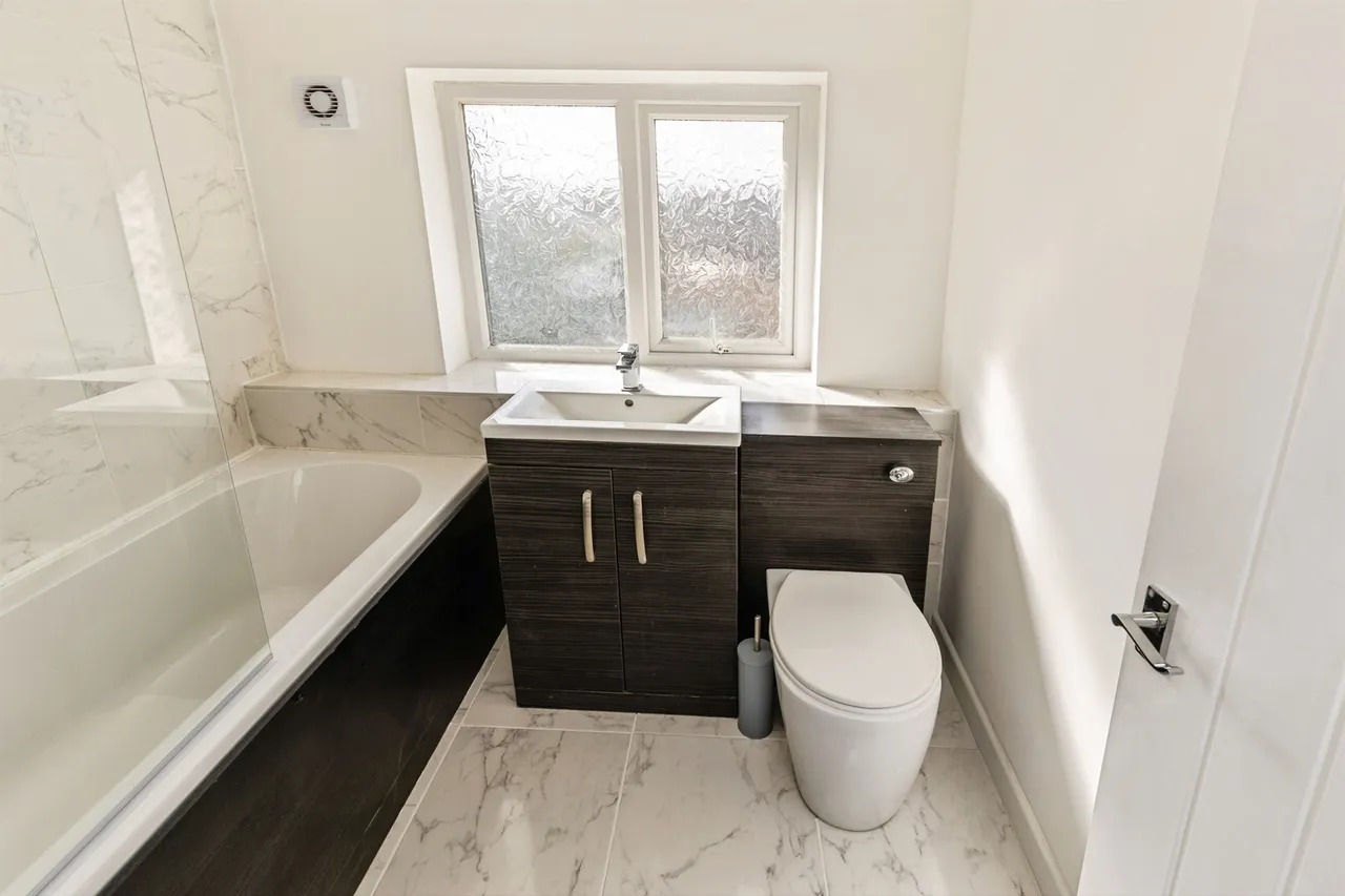 Whitby Avenue, Chester, photo 12