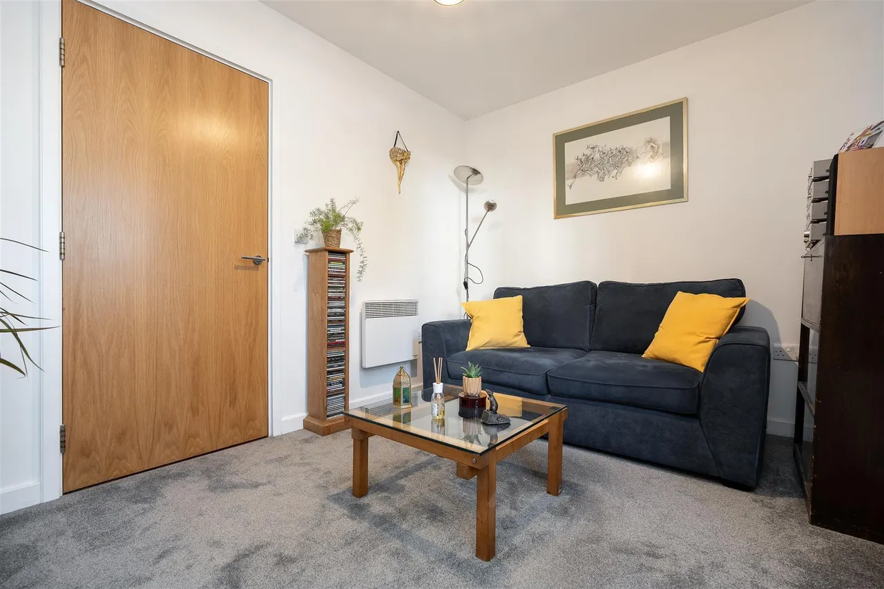 Park Lodge Avenue, West Drayton, UB7, photo 9