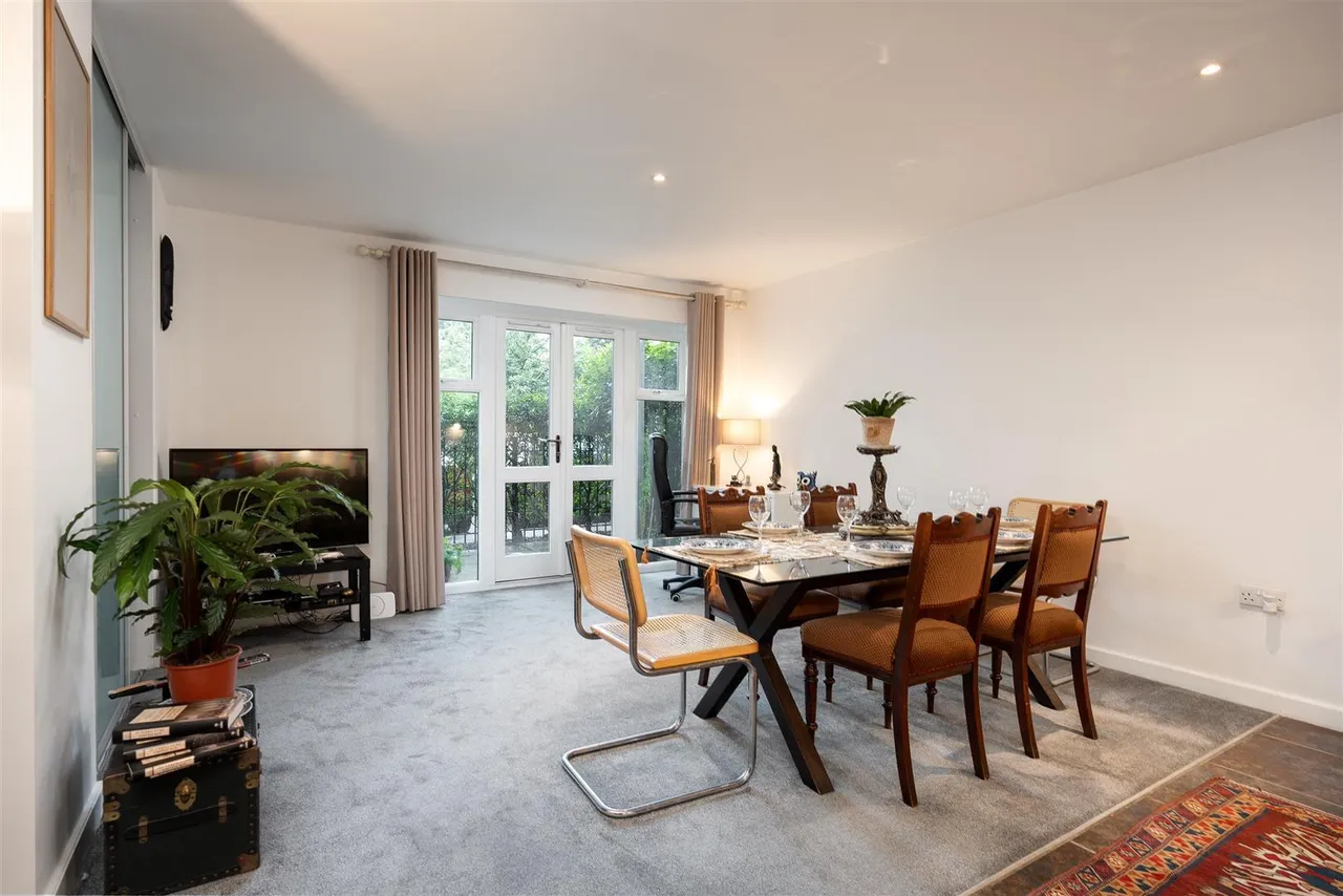 Park Lodge Avenue, West Drayton, UB7, photo 5