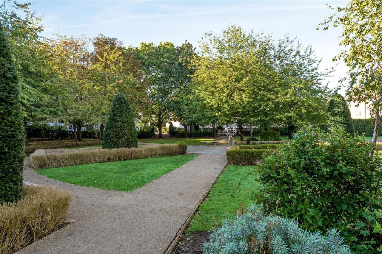 Park Lodge Avenue, West Drayton, UB7, photo 13