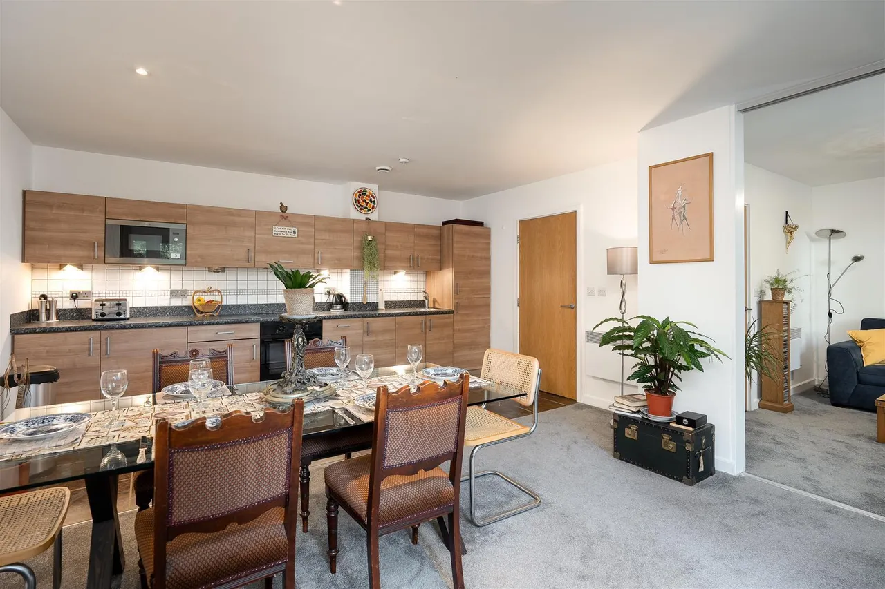 Park Lodge Avenue, West Drayton, UB7, photo 8
