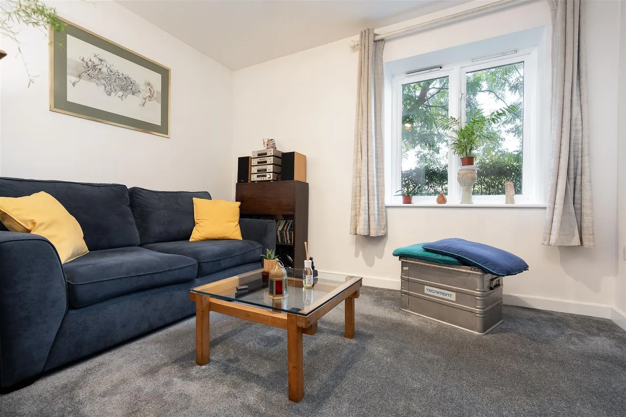 Park Lodge Avenue, West Drayton, UB7, photo 7