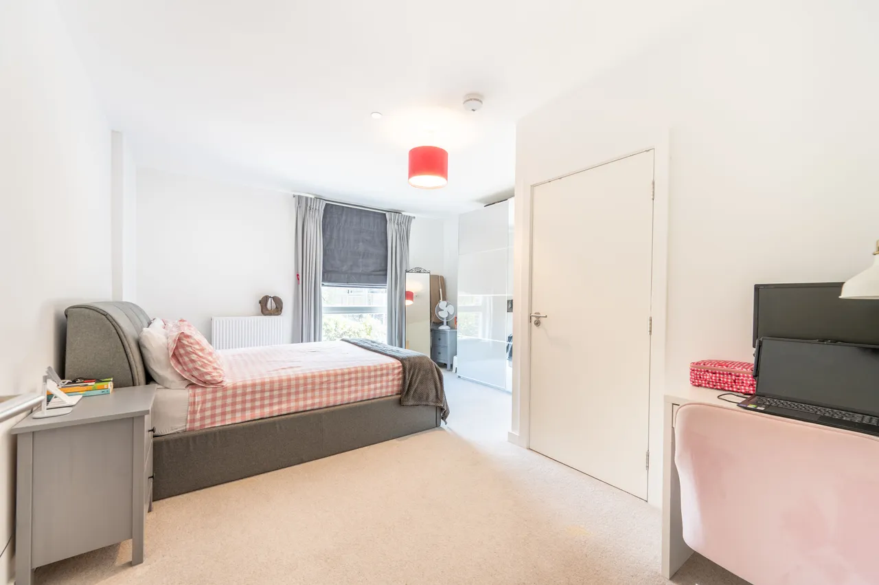 Flat 85, Brunswick House, London, photo 3