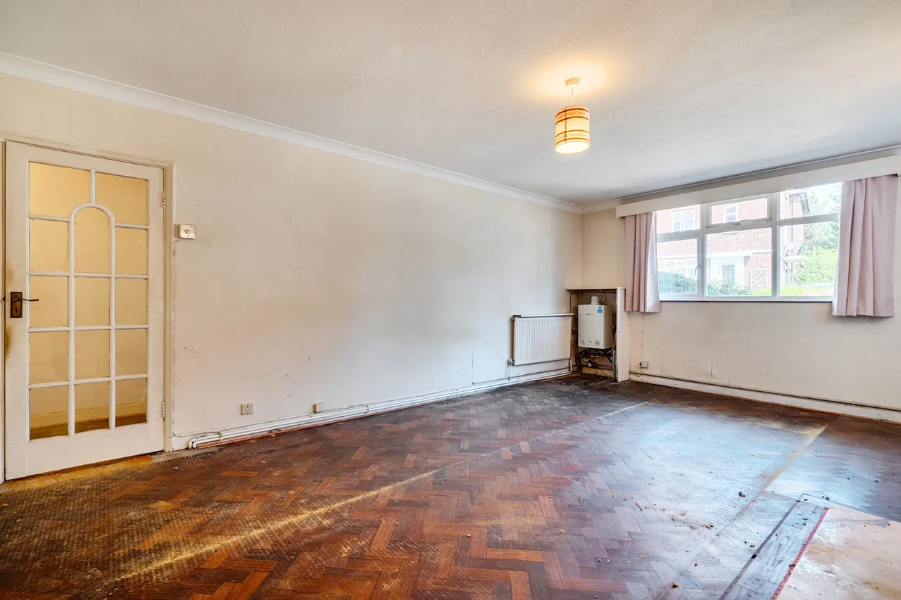 Cervantes Court, Northwood, HA6, photo 13