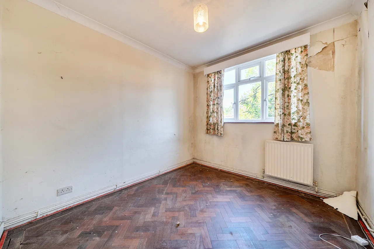 Cervantes Court, Northwood, HA6, photo 7