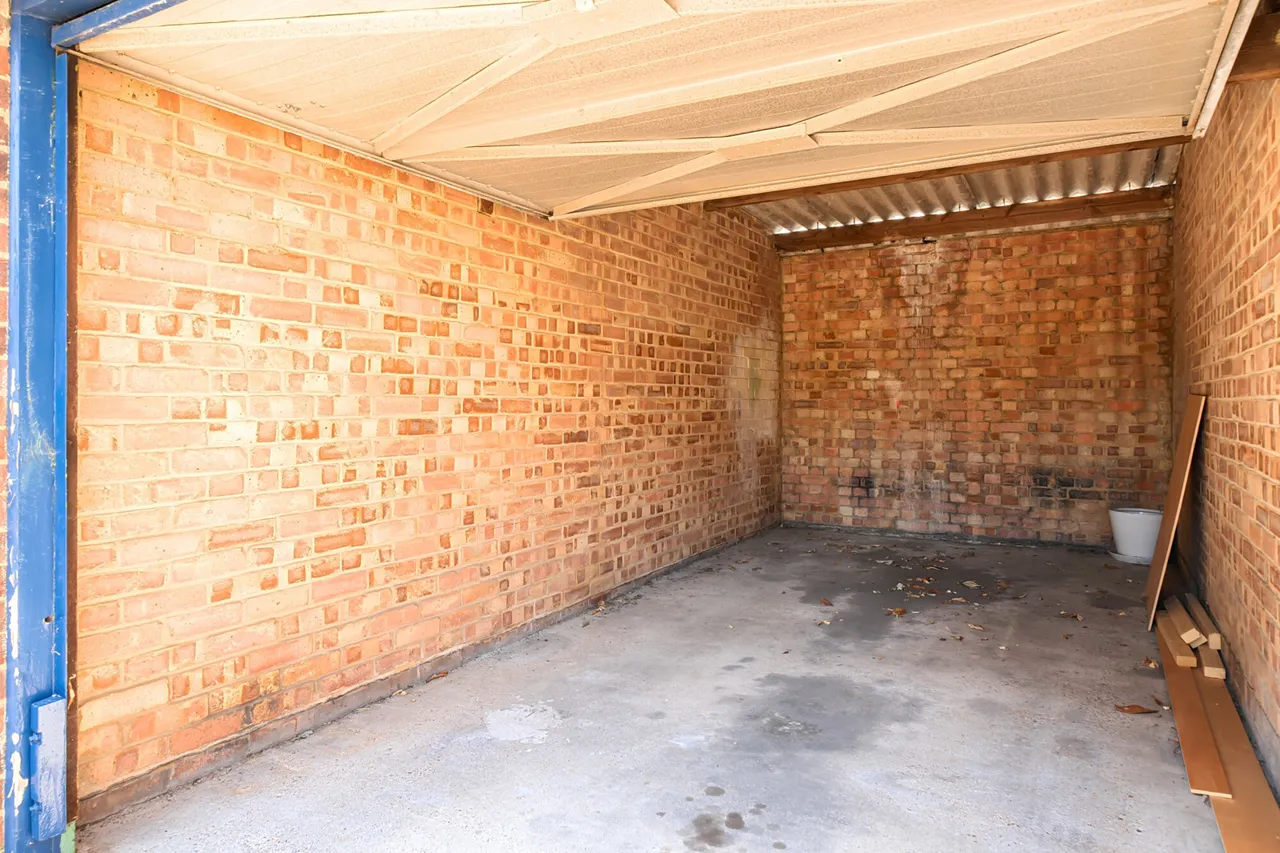 Cervantes Court, Northwood, HA6, photo 10