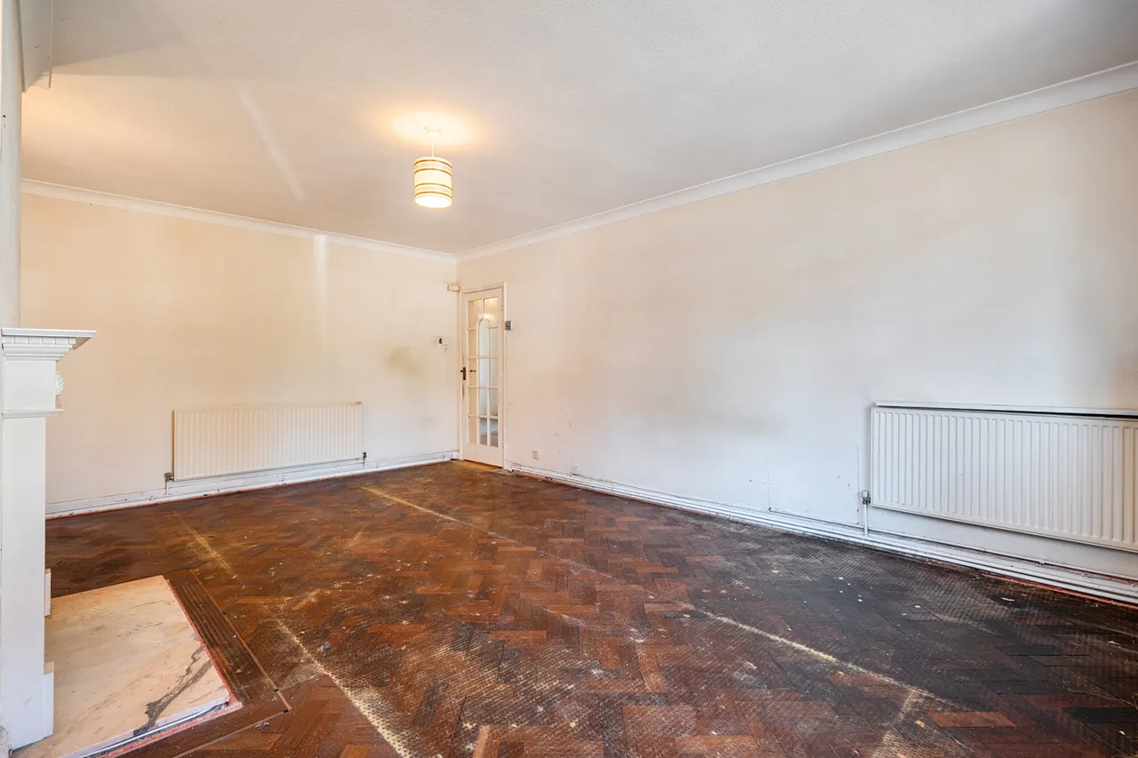 Cervantes Court, Northwood, HA6, photo 3