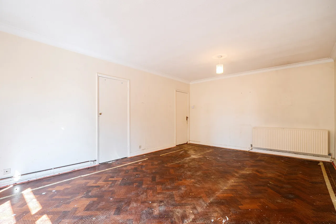 Cervantes Court, Northwood, HA6, photo 15