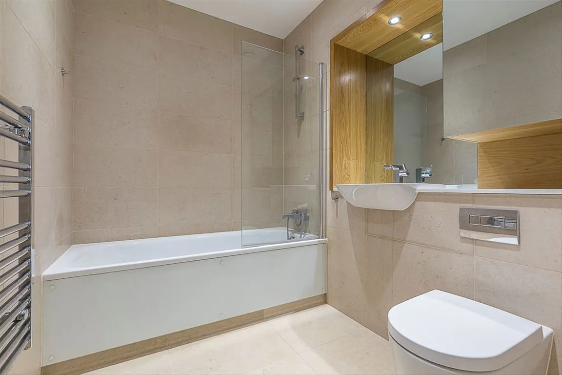 Arc Tower, Ealing Broadway, London, photo 5