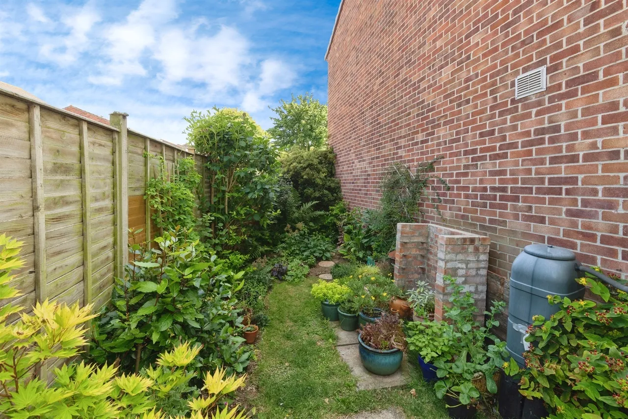 Grove Close, Watchet, TA23, photo 13