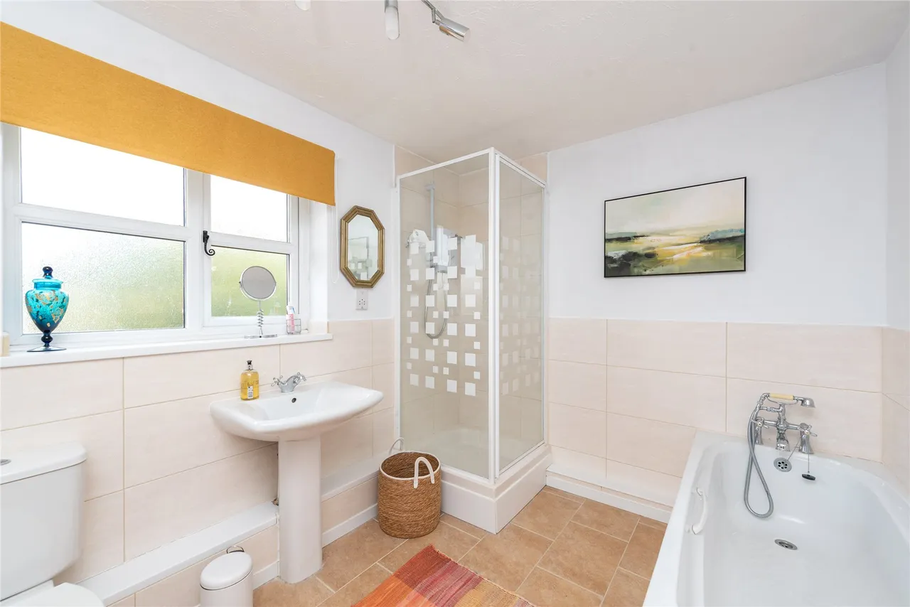 Main Street, Grendon Underwood, HP18, photo 16