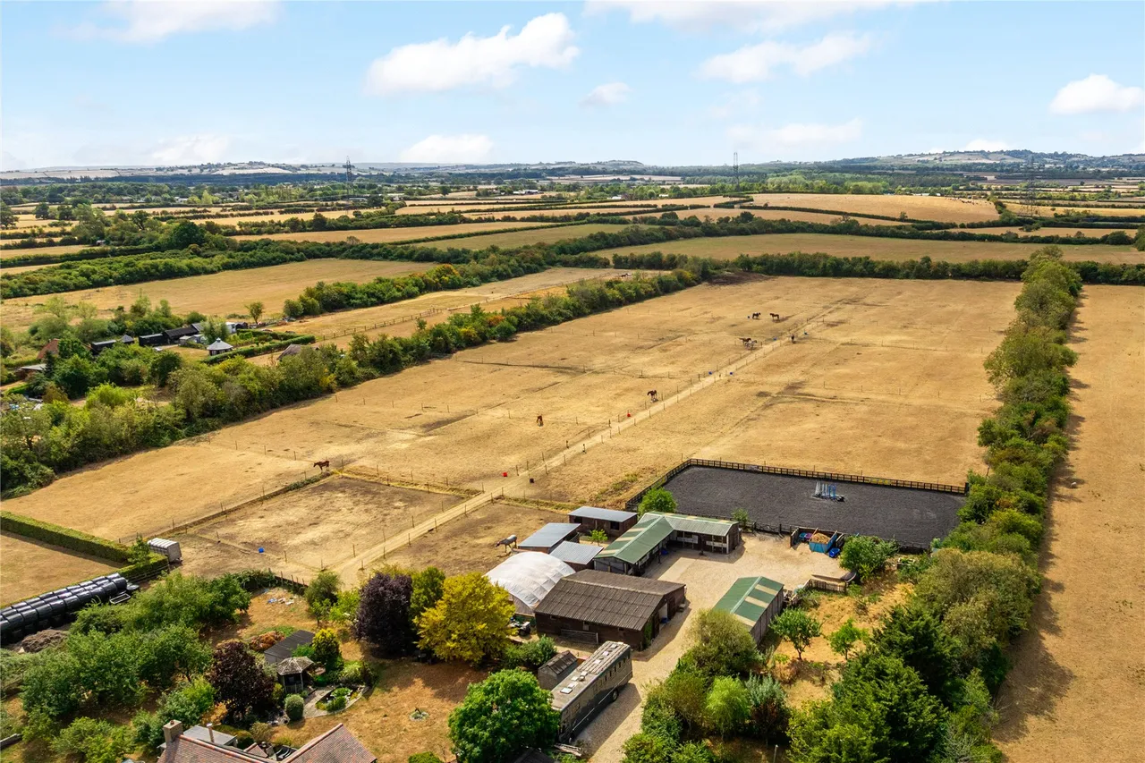 Main Street, Grendon Underwood, HP18, photo 21