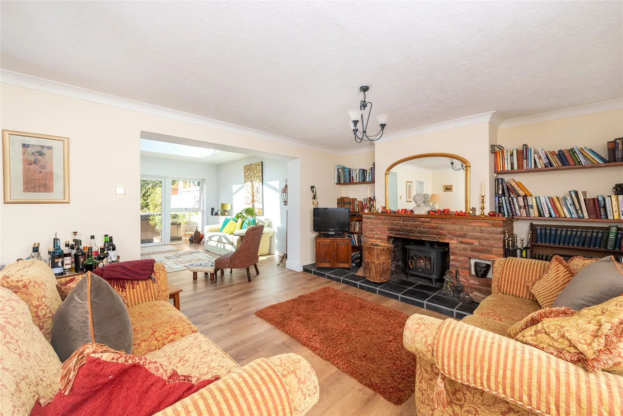 Main Street, Grendon Underwood, HP18, photo 5