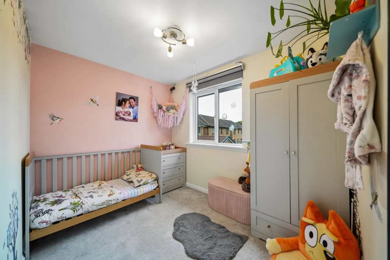 Foinaven Gardens, Thornliebank, G46, photo 17