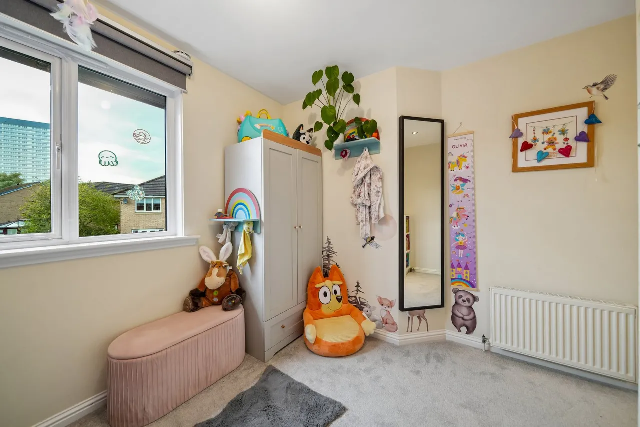 Foinaven Gardens, Thornliebank, G46, photo 18