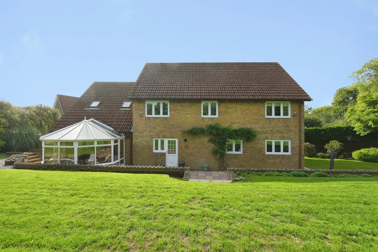 Grange Park Chepstow, NP16, photo 31