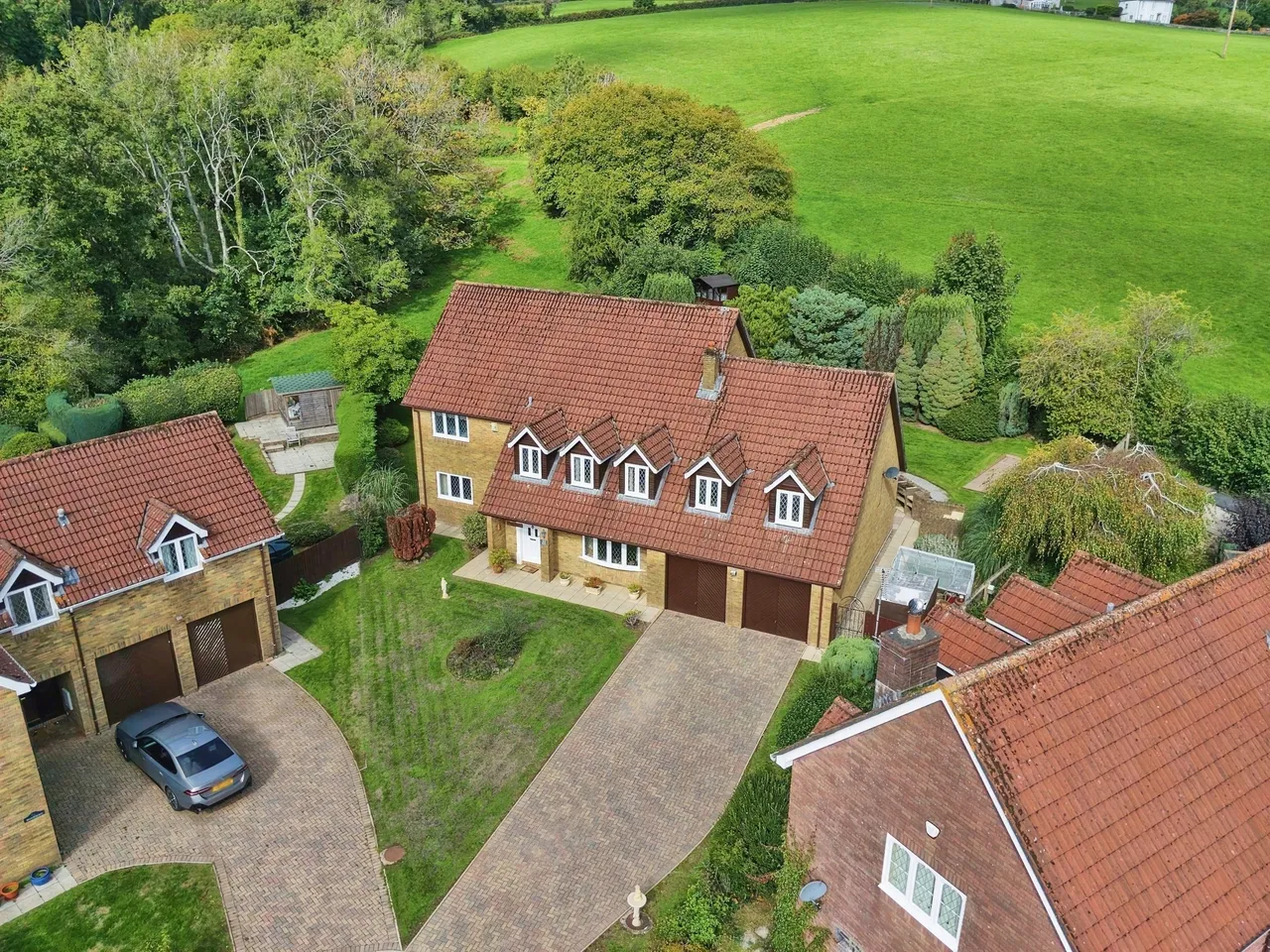 Grange Park Chepstow, NP16, photo 33