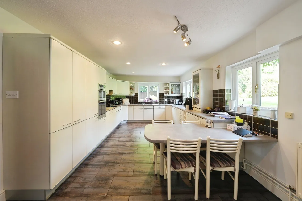 Grange Park Chepstow, NP16, photo 4