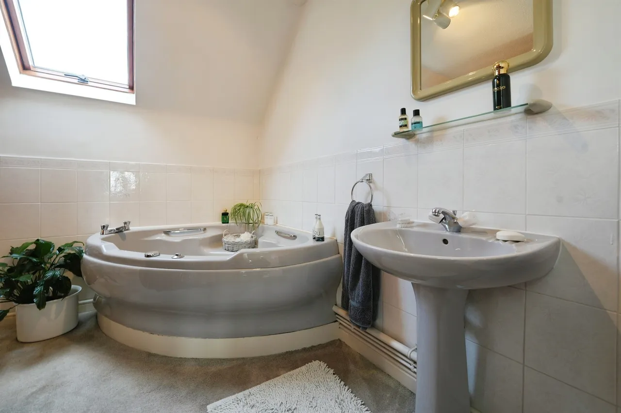 Grange Park Chepstow, NP16, photo 29