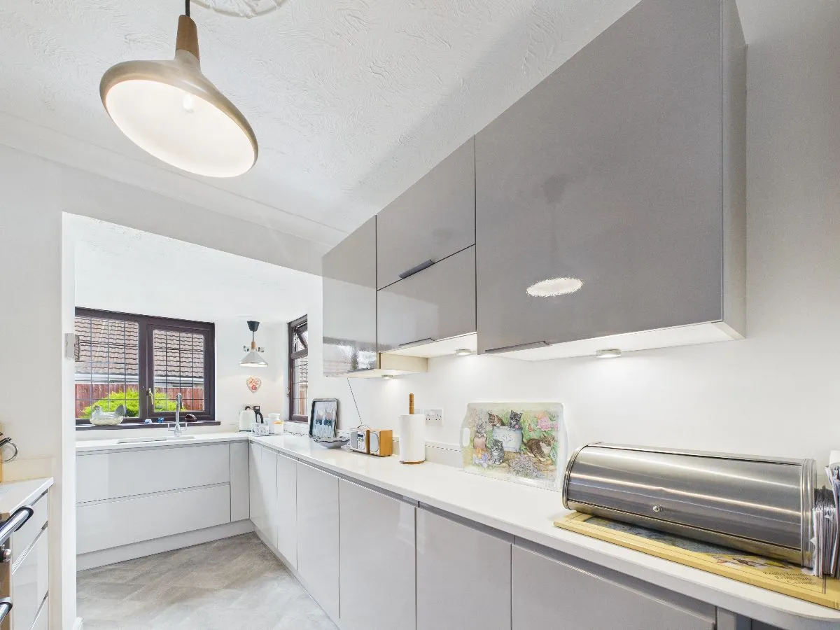 Spring Vale, Waterlooville, PO8 9DA, photo 13