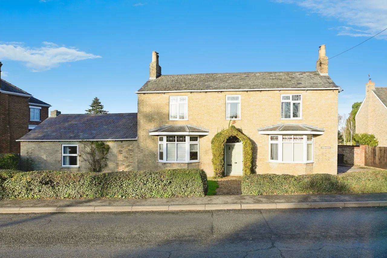4 bed house for sale — Downham Road, Outwell, Wisbech, Norfolk, PE14