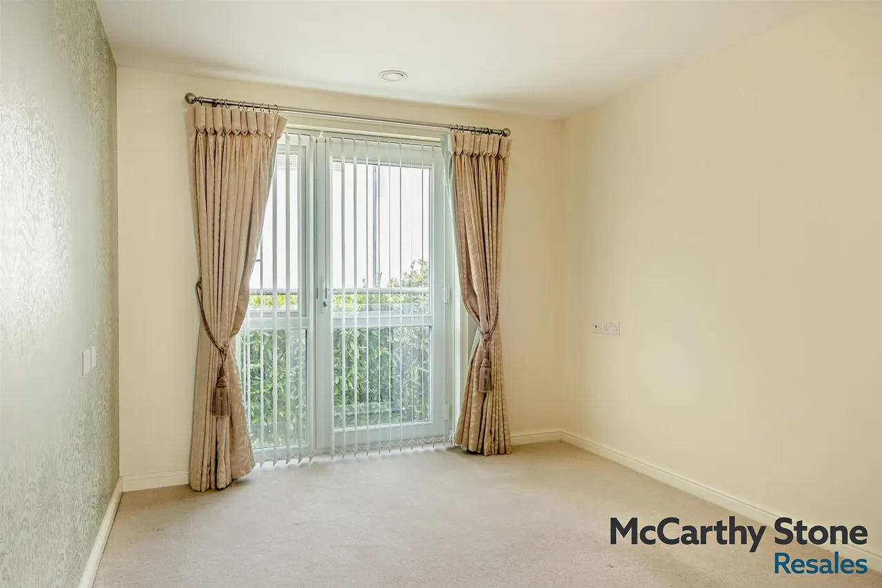 Foxes Road, Newport, PO30, photo 33