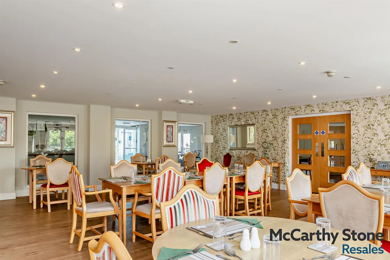 Foxes Road, Newport, PO30, photo 22