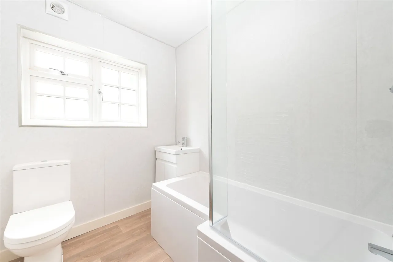Church Walk, North Crawley, MK16, photo 9