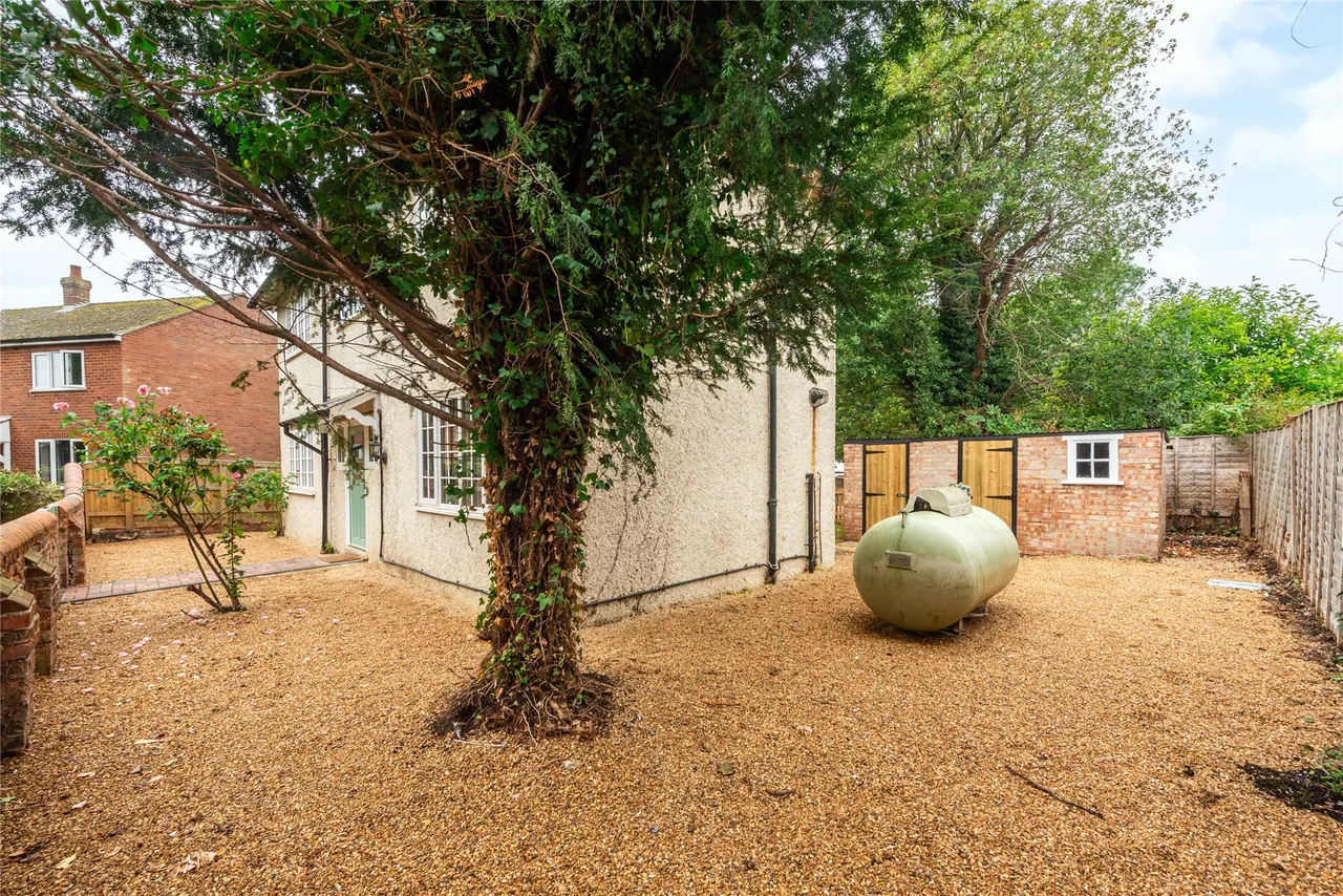 Church Walk, North Crawley, MK16, photo 13
