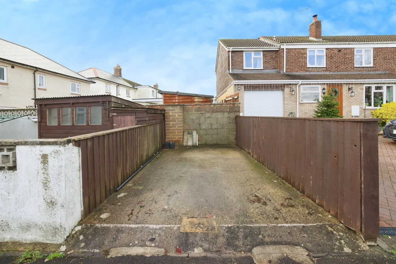 Larkhill Road, Durrington, SP4, photo 4