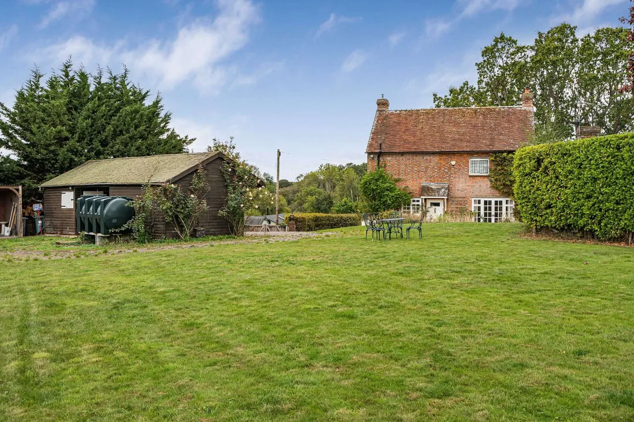 High Street, Loxwood, RH14, photo 13