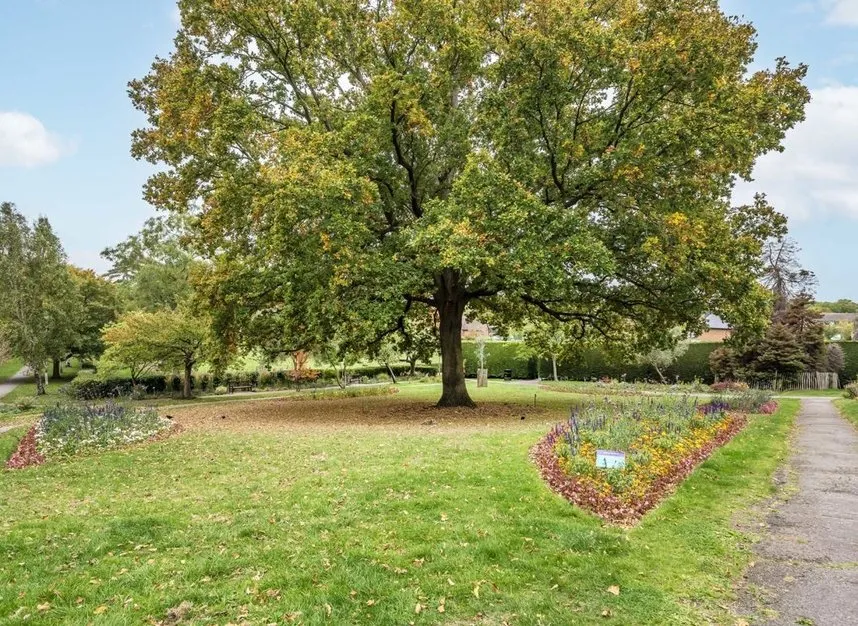 Cottenham Park Road, Wimbledon, SW20, photo 9