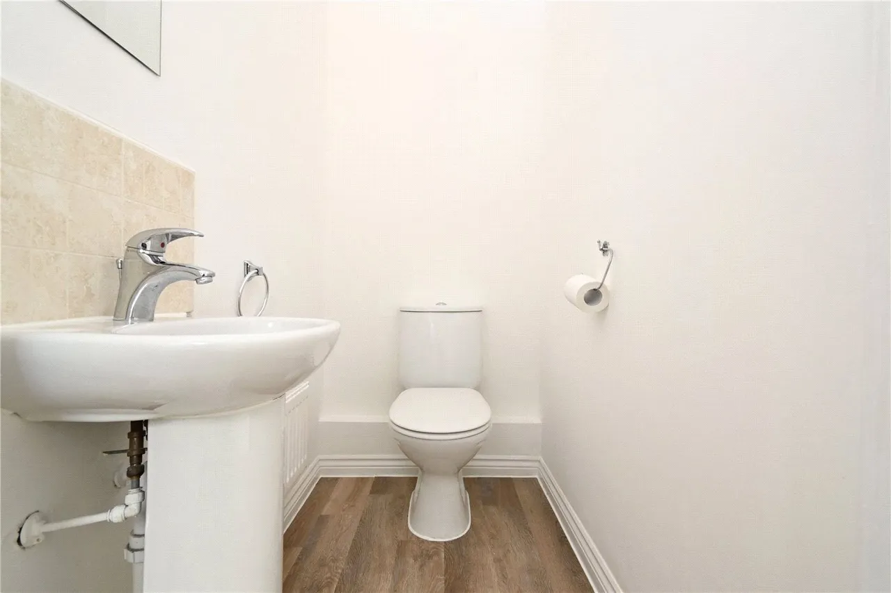 Basswood Drive, Basingstoke, RG24, photo 5