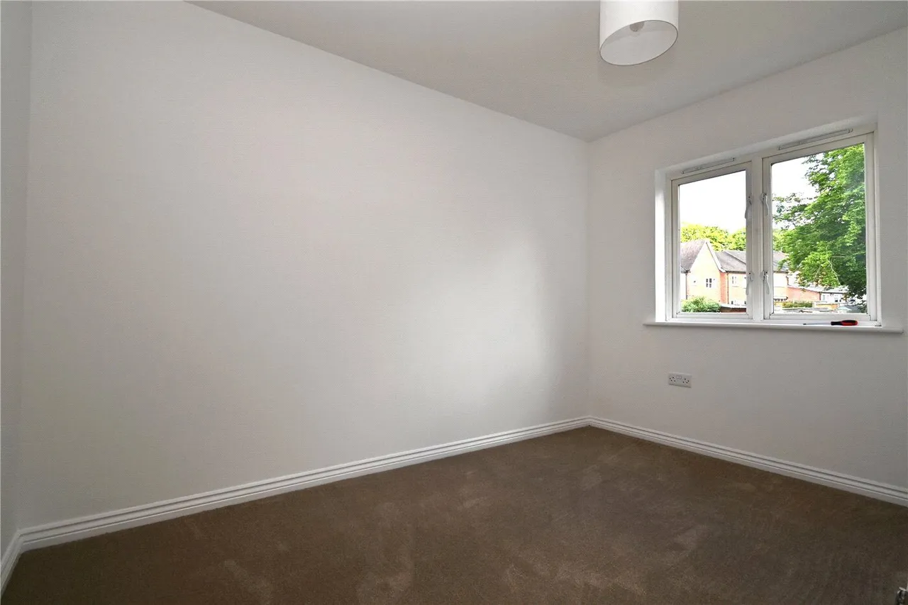 Basswood Drive, Basingstoke, RG24, photo 8