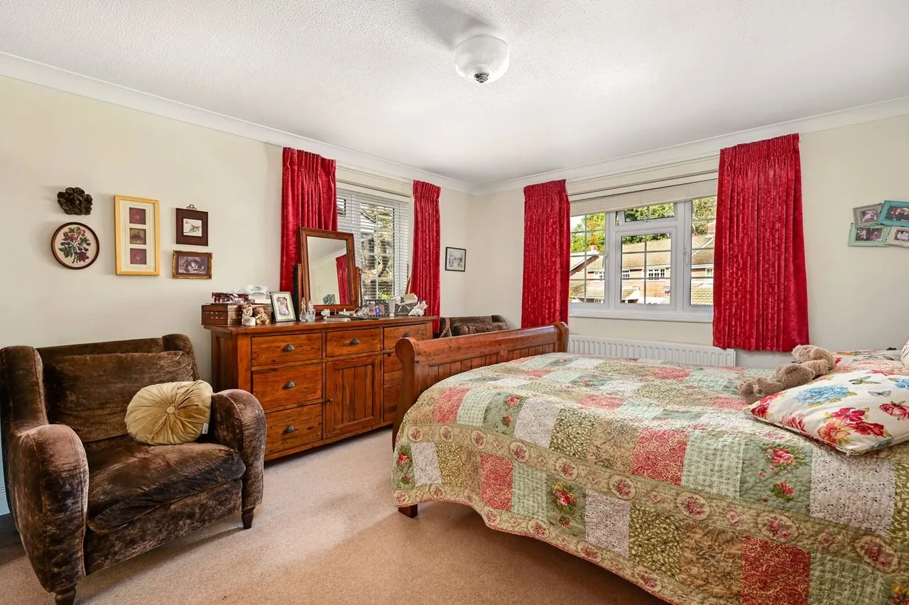 The Sycamores, Farnborough, Hampshire, GU14 7BE, photo 11