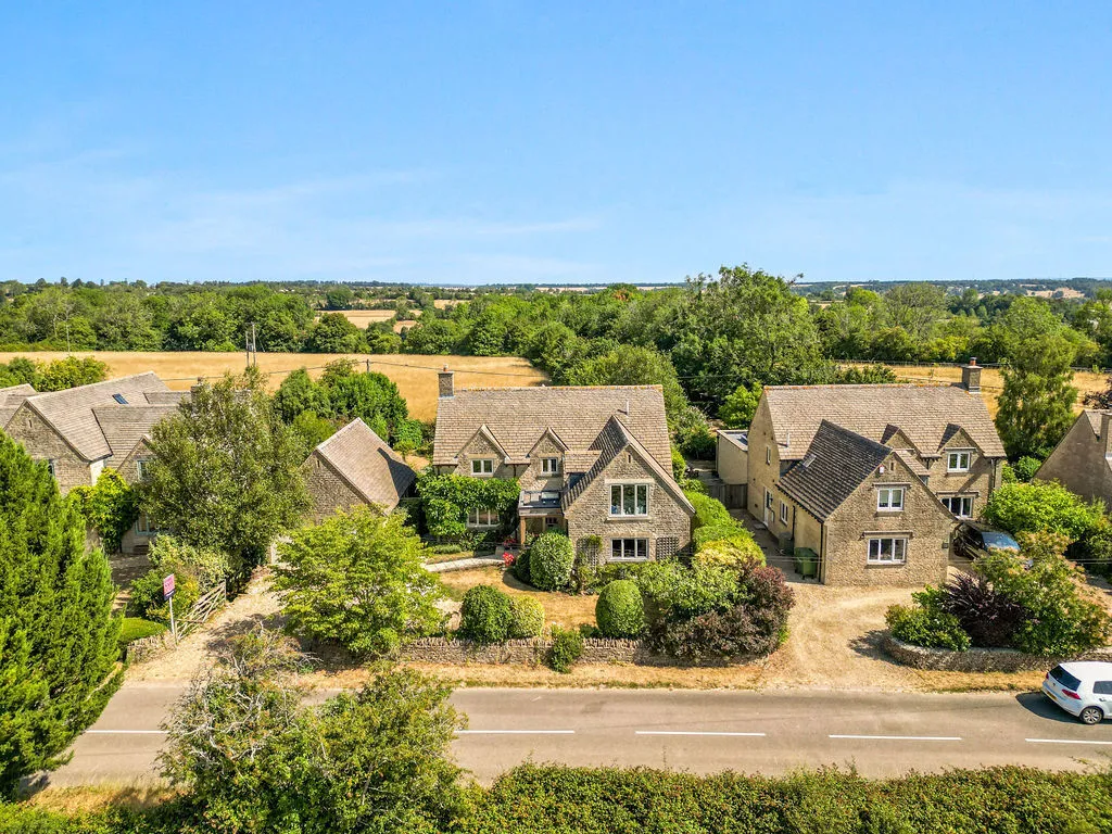 4 bed house for sale — Chedworth, Cheltenham, GL54