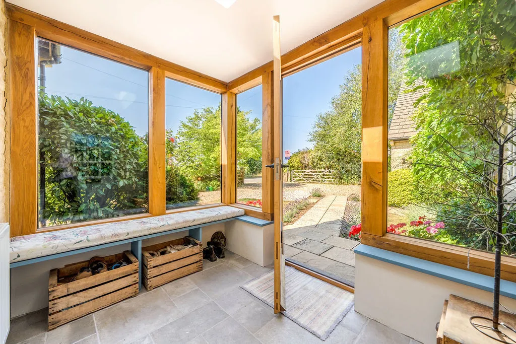 Chedworth, Cheltenham, GL54, photo 6