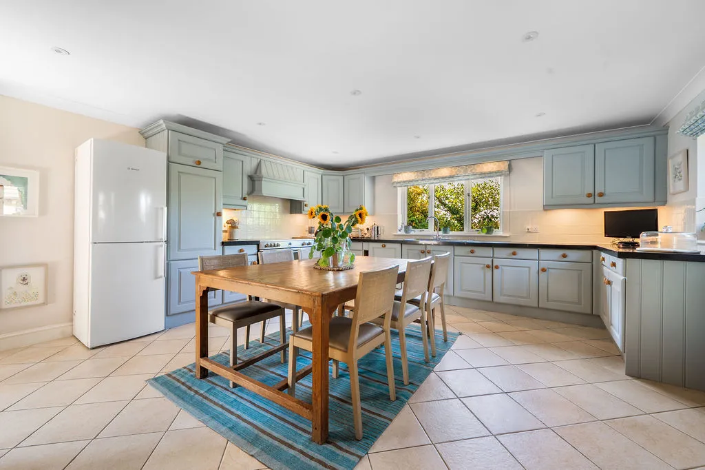 Chedworth, Cheltenham, GL54, photo 4