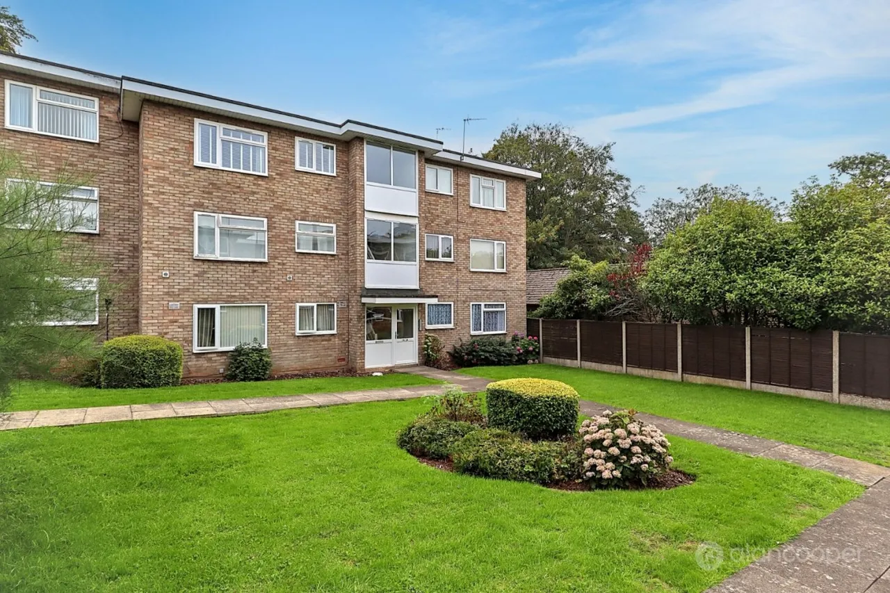 Simon Close, Attleborough, CV11, photo 18