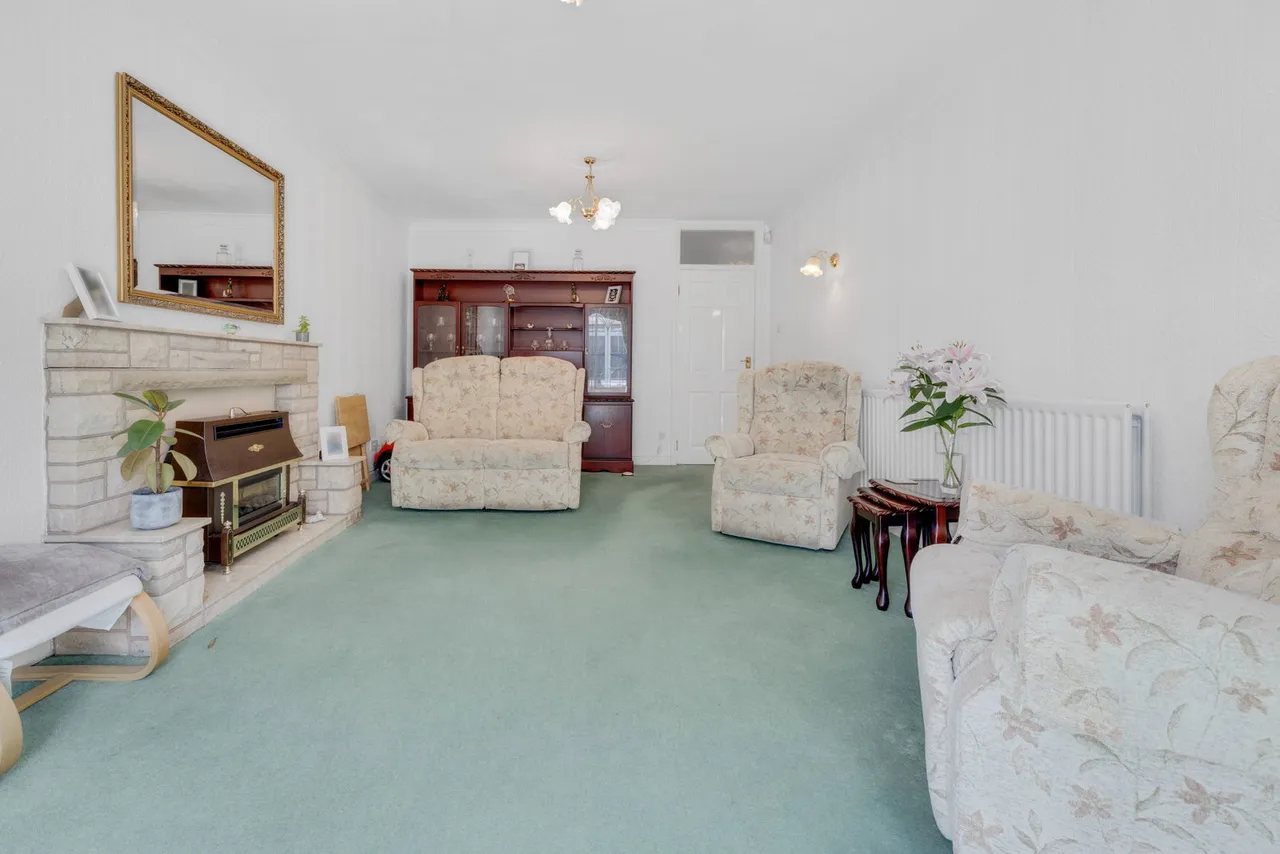 Links Drive, Norton, DY8, photo 6