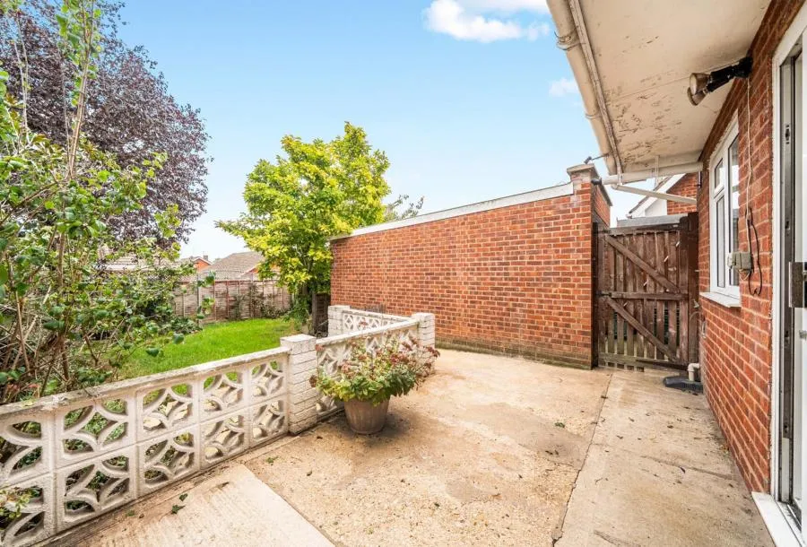 Hesters Way Lane, Cheltenham, GL51, photo 17