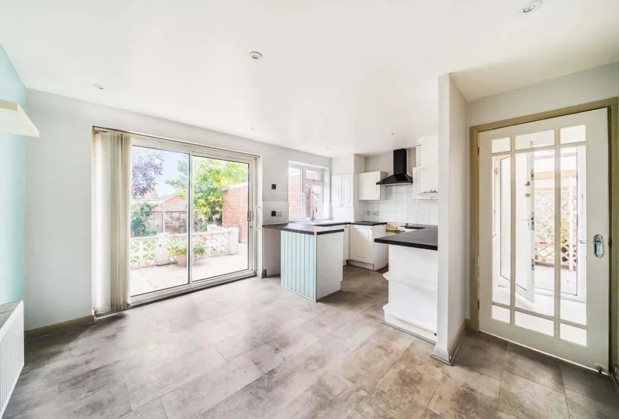 Hesters Way Lane, Cheltenham, GL51, photo 5