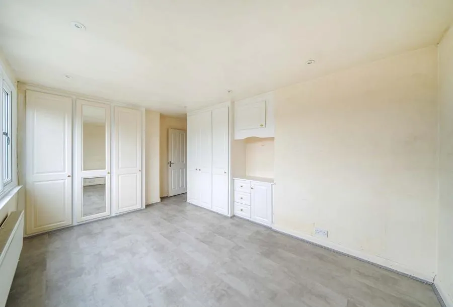 Hesters Way Lane, Cheltenham, GL51, photo 13