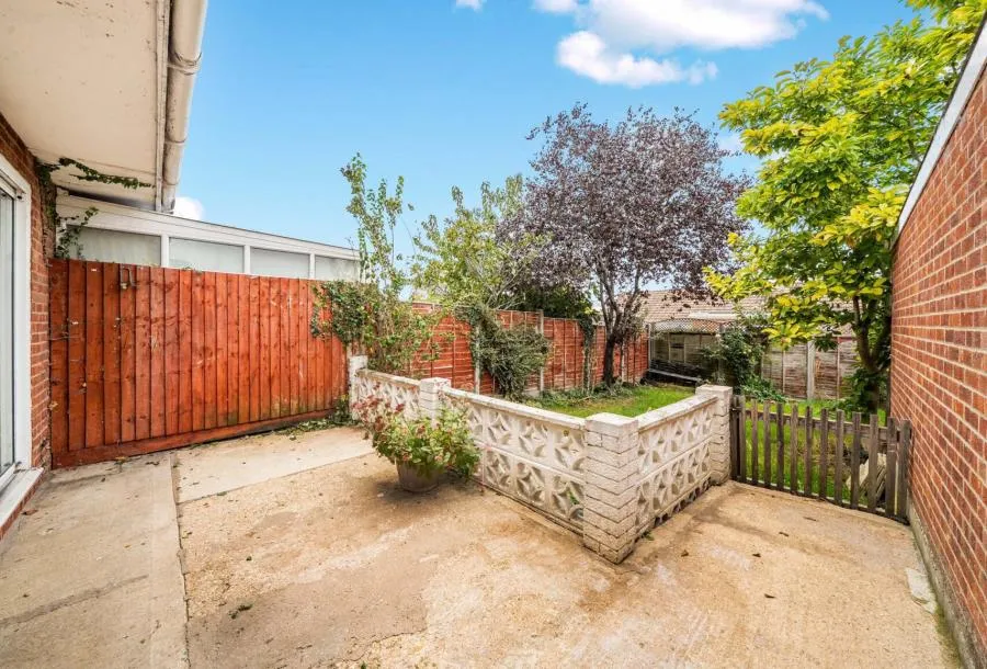 Hesters Way Lane, Cheltenham, GL51, photo 18